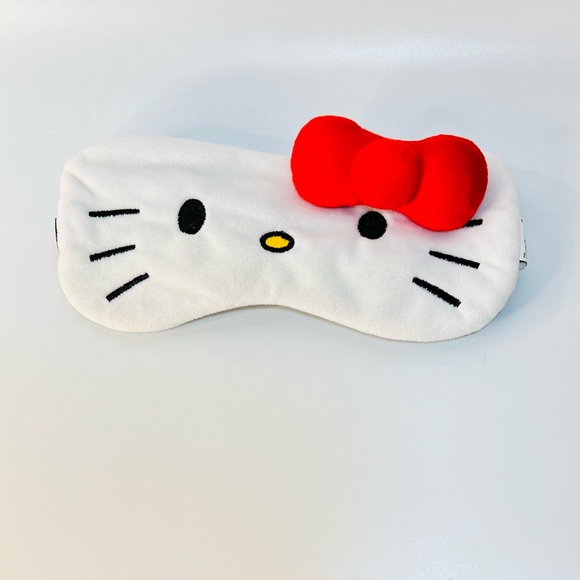 Hello Kitty The Crème Shop Eye Mask - Picture 1 of 2